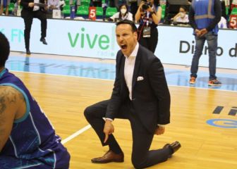 El presidente del Burgos obliga a los jugadores a arrodillarse