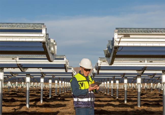 Una instalación fotovoltaica en la provincia china de Sichuán contribuye a la iniciativa de energía limpia al 100 % de Apple. 