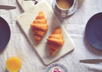 Comparativa: ¿Qué desayuno es más saludable y completo?