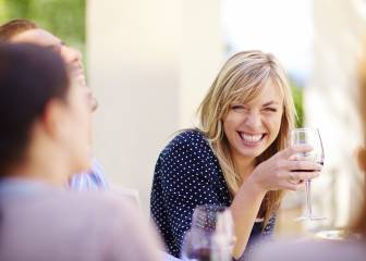 Si bebes para olvidar, pierdes el tiempo: el alcohol refuerza los malos recuerdos