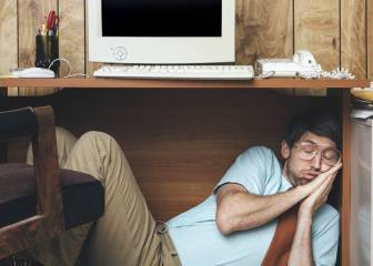 ¿Bostezas frente al ordenador? 6 alimentos que te espabilarán sin pasar por la máquina de café