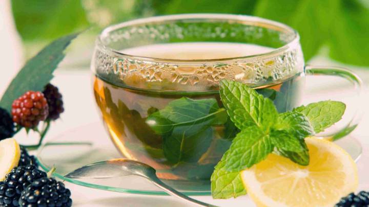 Las infusiones de té verde son buenas para el corazón.