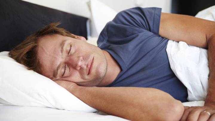 El sueño es un factor de recuperación fundamental para los atletas.