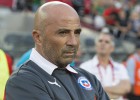 Sampaoli dona 5 mil dólares a equipo que dirigió en Perú