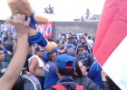 El banderazo de los hinchas de la U
