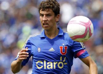 La U sondea a Igor Lichnovsky para reforzar la defensa