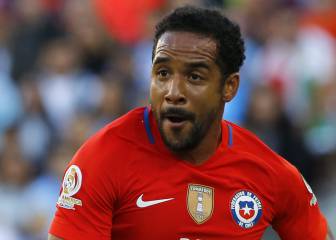 Jean Beausejour es duda ante Paraguay por edema muscular