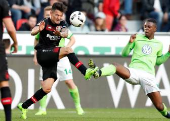 Leverkusen y Aránguiz sufren para conseguir un increíble empate