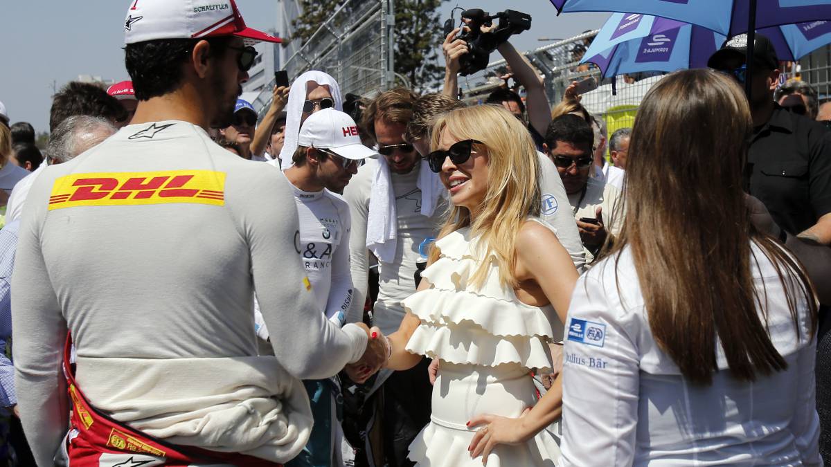 La cantante Kylie Minogue durante la Cuarta Fecha del Campeonato Mundial de la Fórmula E