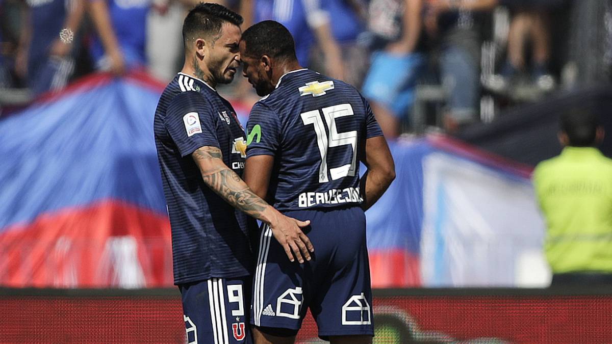 El día de furia de Beausejour: se fue a las manos con ...