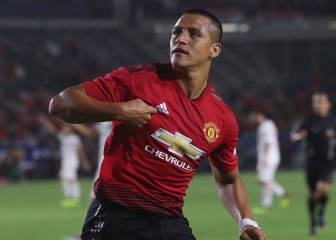 Sánchez anota en triunfo por penales del United ante Milan