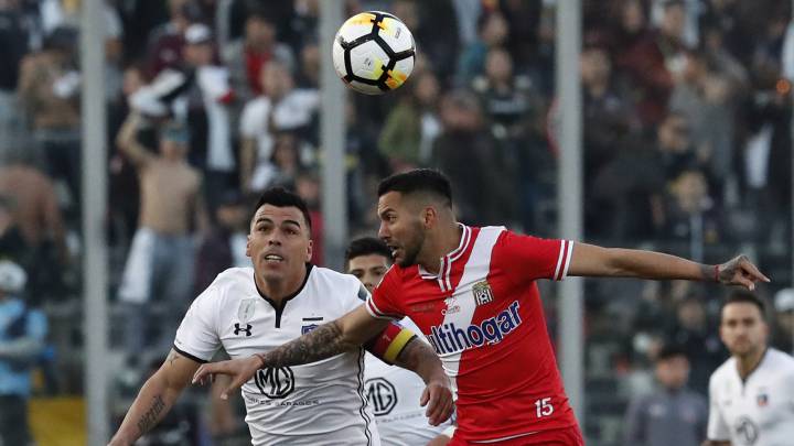 Colo Colo 2 0 Curico Valdivia Paredes Y Barrios Brillan En Macul As Chile