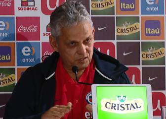 La curiosa forma de Rueda para evitar hablar de Eduardo Vargas