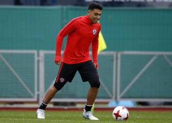 Rueda sorprende con Morales, Jara y Meneses en la nómina