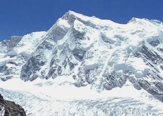Chileno desaparece en el Himalaya tras llegar a la cima