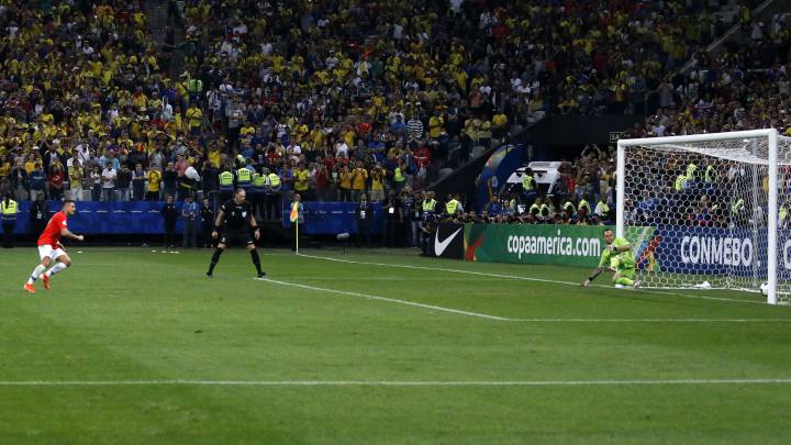 Chile eliminó a Colombia por penales y es semifinalista