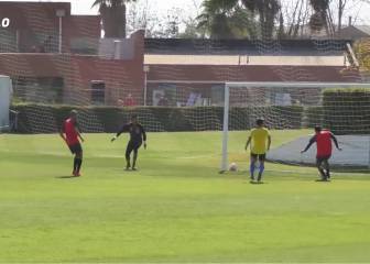 ¡La sacó de la línea! Ronald de la Fuente salvó a Colo Colo