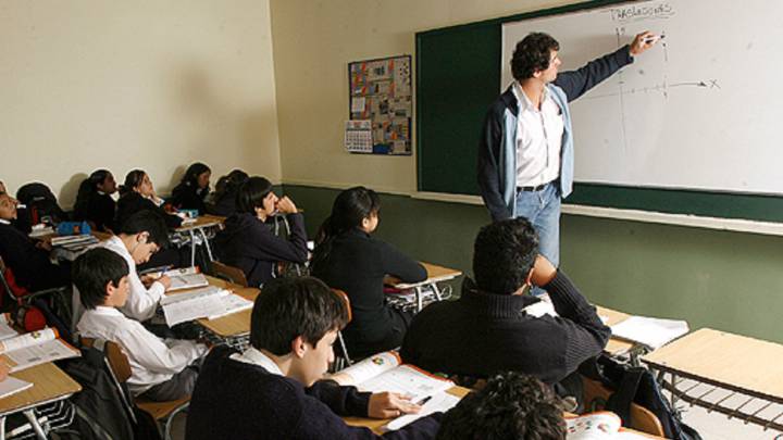 ¿Cuándo se reanudan las clases en Chile?¿Se puede alargar más?
