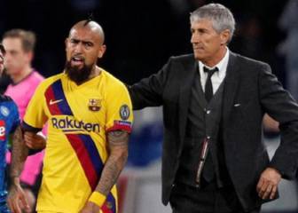 El gesto del DT del Barça hacia Vidal ante rumores de su adiós