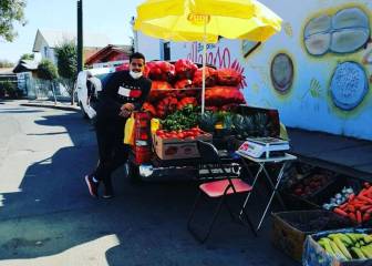 La reinvención del último talento de Wanderers: vende frutas y verduras en Curicó