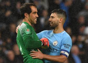 Agüero relata la incertidumbre que vive Claudio Bravo en el City