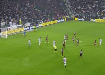 El día que Pirlo anotó un golazo a los 90' tras pase de Vidal