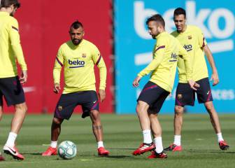 Vidal y seis más: la “lista negra” de los jugadores que podrían dejar Barcelona
