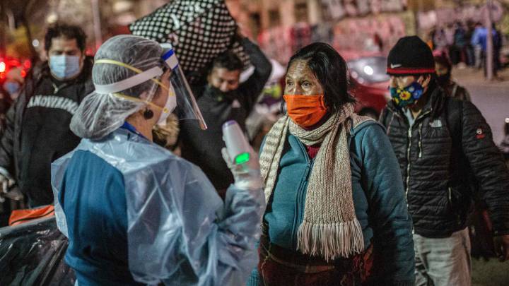 Curva del coronavirus en Chile hoy, 5 de junio: ¿cuántos casos, contagios y muertes hay?