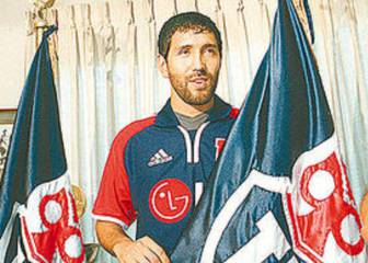 El día que Pedro Reyes sorprendió al fichar en la U y se ganó el odio de los albos