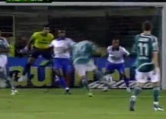 Volea seca: a 13 años de este golazo de Valdivia en Palmeiras