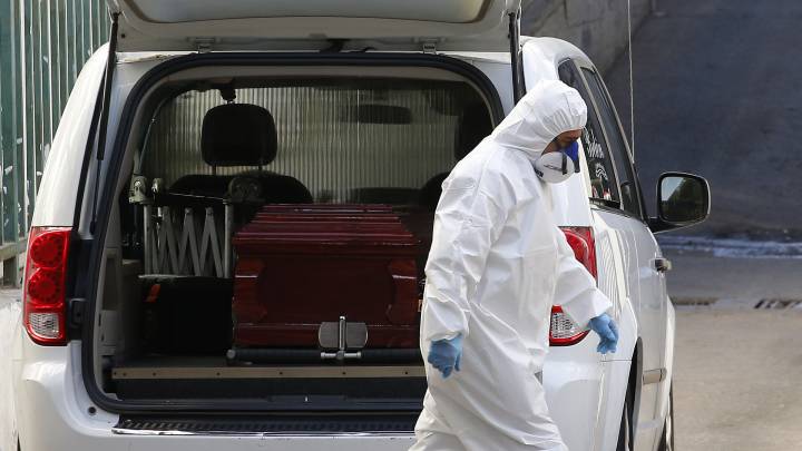 ¿Cómo funciona el nuevo conteo de muertos por coronavirus en Chile?