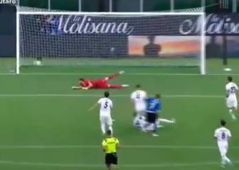 Arquero y palo: el ajustado tiro de Alexis ante la Fiorentina