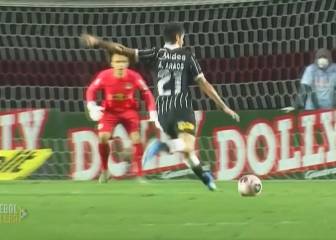 La gran opción de gol de Araos en su reestreno con Corinthians