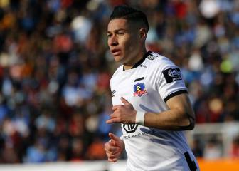 El club europeo que tendría a Óscar Opazo en la carpeta