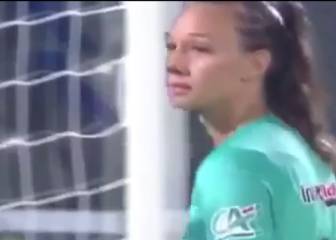 Atajada notable y tiro al palo: los dos penales que Endler protagonizó en Francia