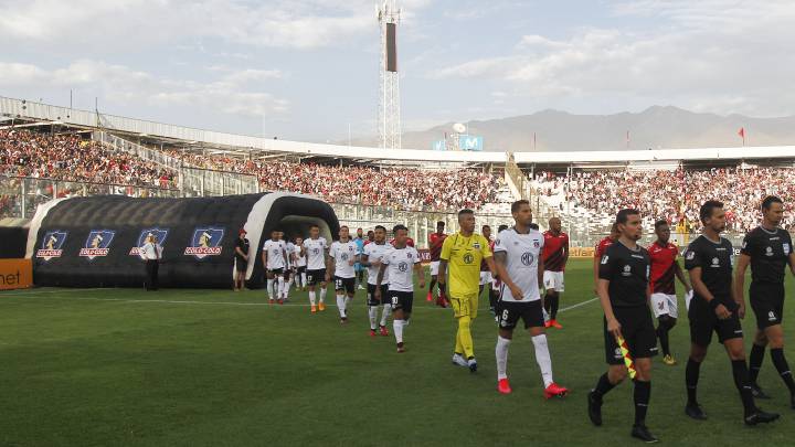 Futbol profesional chileno Clearance