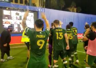 El peculiar festejo de Mora junto a los hinchas tras ganar la MLS