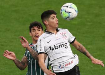 Araos brilla en Corinthians