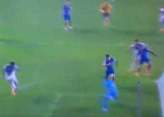 ¡De lujo!: la notable jugada que terminó en la primera asistencia de Isla en Brasil