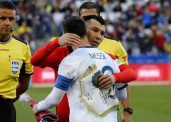 Sanción a Medel prescribió y podrá jugar contra Uruguay