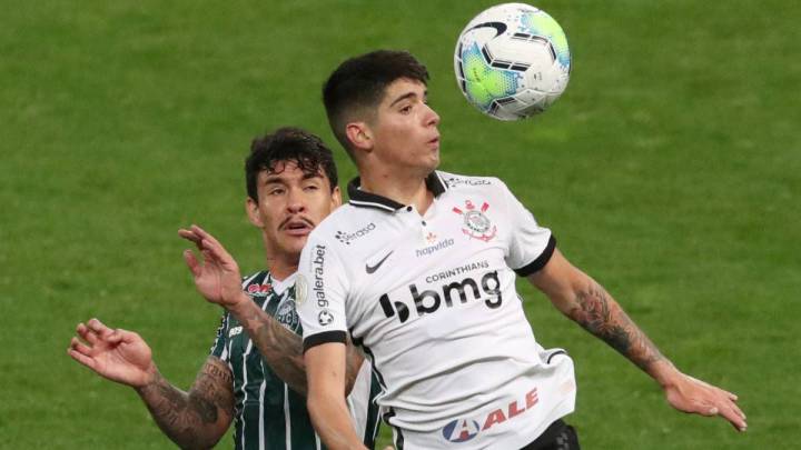 Corinthians comunicó esta tarde la destitución de Tiago Nunes como entrenador del primer equipo tras el irregular comienzo en el Brasileirao.