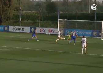 Pared de taco y quite en el área: el oportuno gol de Alexis