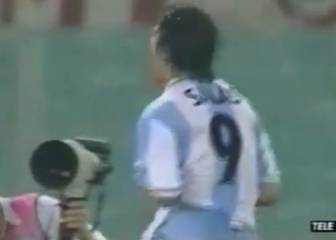 El acrobático gol de Salas en la Champions que probablemente nunca viste