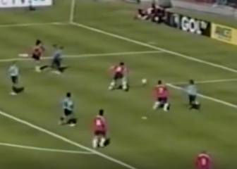 La jugada más curiosa de la Roja en el Centenario: ¡Salas 'evitó' un gol de Chile!