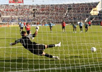“Mi único partido oficial por la Roja fue en Uruguay; estuve con Salas, es un orgullo”