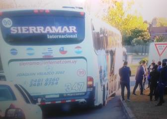 El percance del bus de la Roja en su camino al Centenario