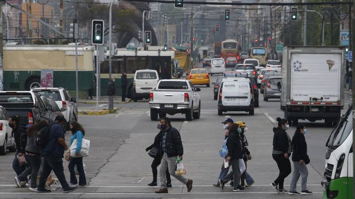 Curva y mapa de casos, contagios y muertes por región en Chile, hoy, 14 de octubre