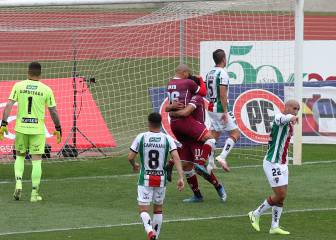 ¿A la Roja? La respuesta de Suazo tras su brillante doblete