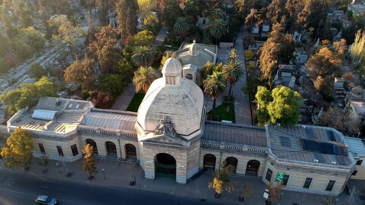 Día de Todos los Santos en Chile: medidas y restricciones para evitar aglomeraciones en cementerios