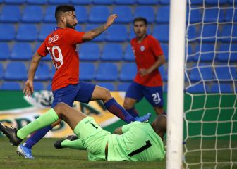 El contraste del reemplazante de Alexis: figura en México y poco usado en la Roja